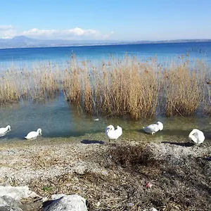 Debora Maison , Colombare Di Sirmione Italia